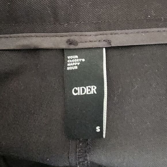 Cider Black Pants (S) - Picture 3 of 3